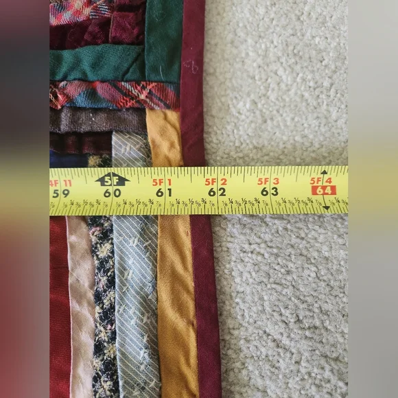 SOLD! Gorgeous Vintage Handmade Quilt! - Picture 3 of 16